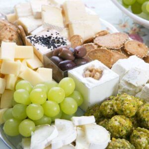 מגש גבינות ארץ ישראלי